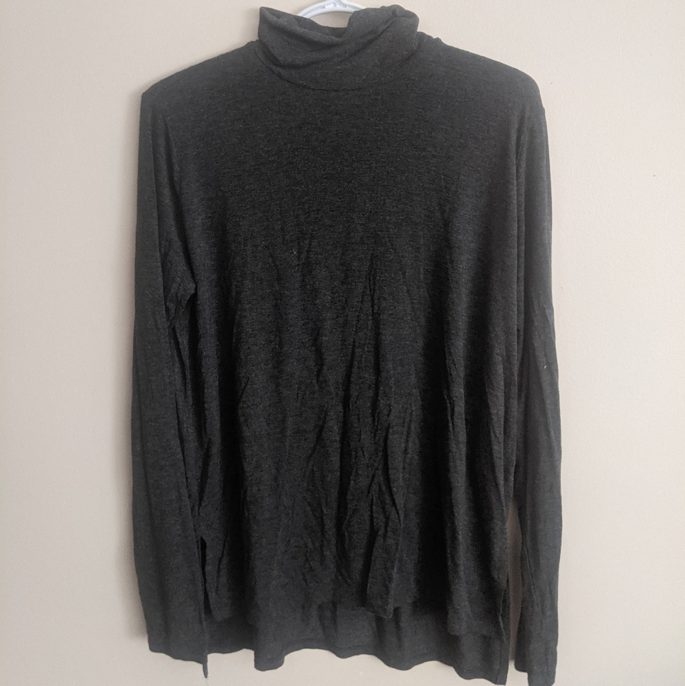 Abercrombie Fitch top